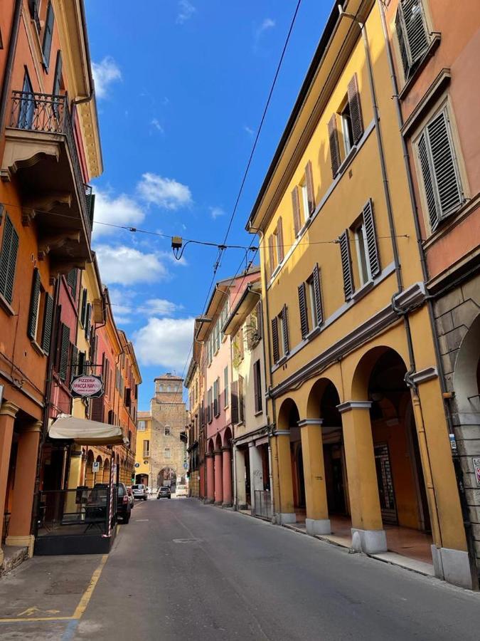 Portici Design Suite - Historical Center Bologna Kültér fotó