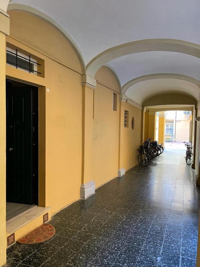 Portici Design Suite - Historical Center Bologna Kültér fotó